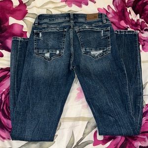 Buckle Skinny Jeans Size 28W x 31 1/2L Gently Loved👖